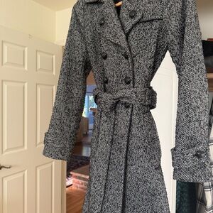 Women’s Stylish Banana Republic Black and White Coat